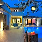 Irena By Guide Villa *