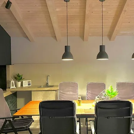 Βίλα Irena By Guide