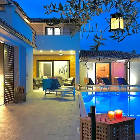 Villa Irena By Guide