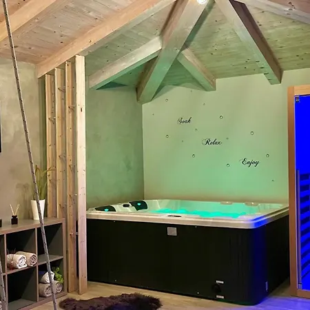 Irena By Guide Villa *