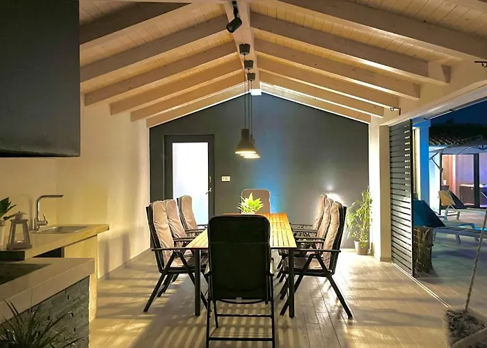 Irena By Guide Villa *