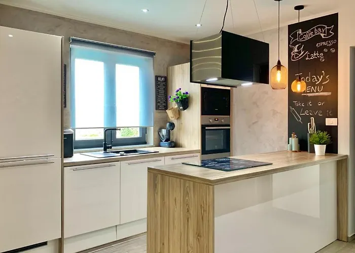 Irena By Guide Villa *