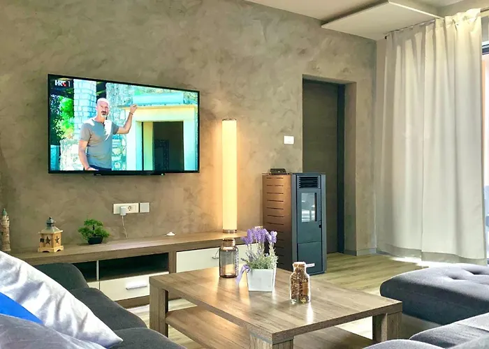 Villa Irena By Guide